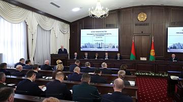 А. Лукашенко: Экономика стала реальным полем боя