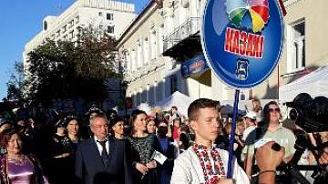 Прогуляемся по фестивалю и познакомимся с культурой разных стран