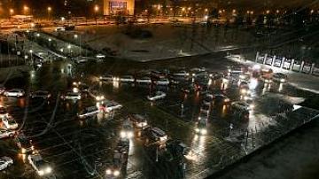 Минский тракторный завод зажёг новогоднюю «автоёлку»