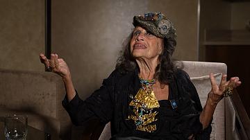 A Greek-Italian sculptor moved to Belarus and shares her emotions