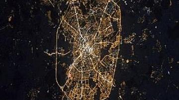 Cosmonaut Oleg Novitsky posted photo of Minsk at night