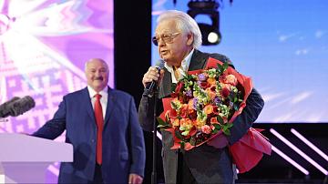 А. Лукашенко вручил Гран-при детского музыкального конкурса «Витебск» и специальную награду Президента