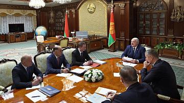 Президент собрал совещание по вопросам глобальной международной обстановки