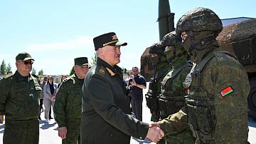 "Разумно, толково, организованно". Лукашенко об итогах совместной с Россией тренировки ядерных сил