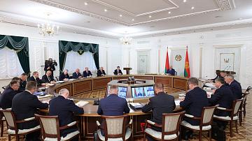 Президент провёл селекторное совещание по уборочной