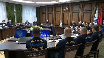 Белорусские полярники вернулись с экспедиции