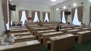 32,7 тысячи абитуриентов сдавали сегодня ЦТ