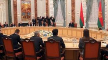 Lukashenko: It is equally important for Belarus to develop cooperation with the East and the West without making an artificial choice between them