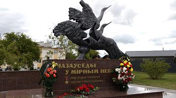 В Барановичах почтили память Героев Беларуси А. Ничипорчика и Н. Куконенко