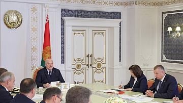 Президент провёл совещание с руководством Совета Министров