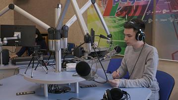 A new national award will be given to the best FM radio workers