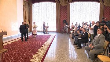 Глава правительства вручил госнаграды по поручению Президента Беларуси
