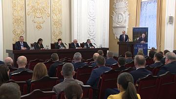 Документально-биографический очерк «Наш Президент» презентовали коллективу Администрации Президента Беларуси