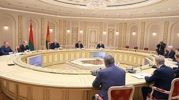 Президент Беларуси встретился с губернатором Алтайского края России