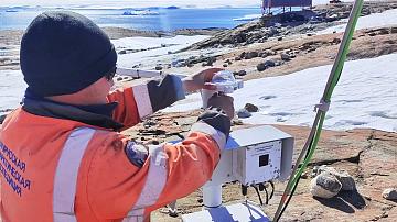 A new snowmobile and scientific equipment were delivered to Belarusian polar explorers in Antarctica