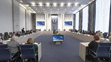 Участников проекта «Минская смена» пригласили в мэрию