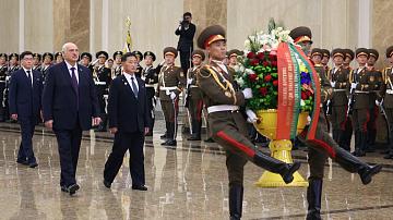 Начался официальный визит А. Лукашенко в КНДР