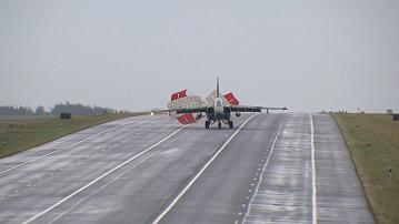 During the Zapad-2025 exercise, landing aircraft on the road was practiced