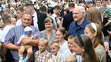 Президент призвал белорусов активнее осваивать сельские территории