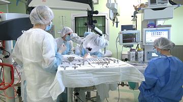 Новый операционный микроскоп появился в Гомельской областной детской больнице