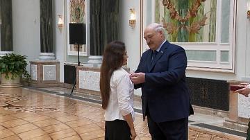 Президент вручил государственные награды