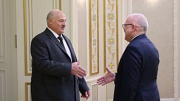 А. Лукашенко: Беларуси и России нужно в первую очередь ориентироваться на своё