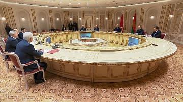АКЦЕНТЫ ДНЯ