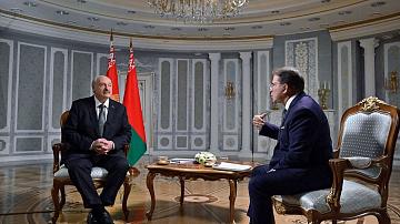 The President of Belarus gives an interview to RT