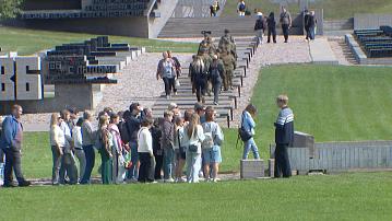Student Group "Bagration" continues to work at the Khatyn Memorial Complex