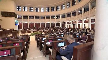 Депутаты приняли изменения в законы по соцобслуживанию 