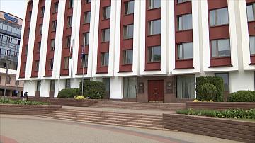 The President congratulated the diplomats on their professional holiday