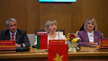 Belarus and Vietnam exchange experiences in developing women's movements