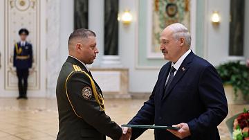 Президент принял участие в церемонии чествования выпускников высших военных учебных заведений и высшего офицерского состава