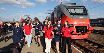The first non-stop train from Smolensk was met in Orsha