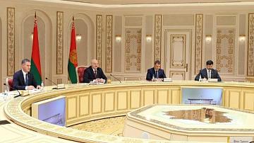 Президент встретился с губернатором Амурской области России 