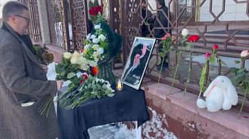 Flowers laid at the Iranian Embassy in Minsk