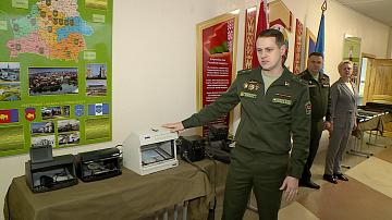 Брестская пограничная группа подарила подшефной школе специальное оборудование