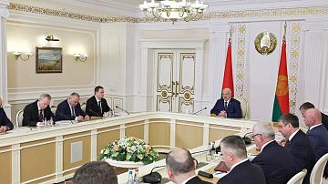 Президенту Беларуси предложили три группы мер по усилению борьбы с необоснованным посредничеством