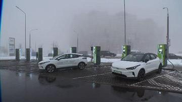 Станция сверхбыстрой зарядки открылась в Минске