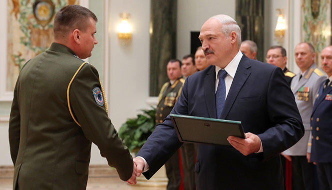 Сeremony to honor graduates of military universities and high-ranking officers