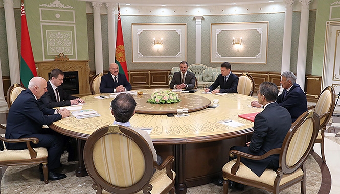 Belarus President Alexander Lukashenko met with Chairman of the Board of Directors of Emaar Properties Mohamed Ali Al-Abbar