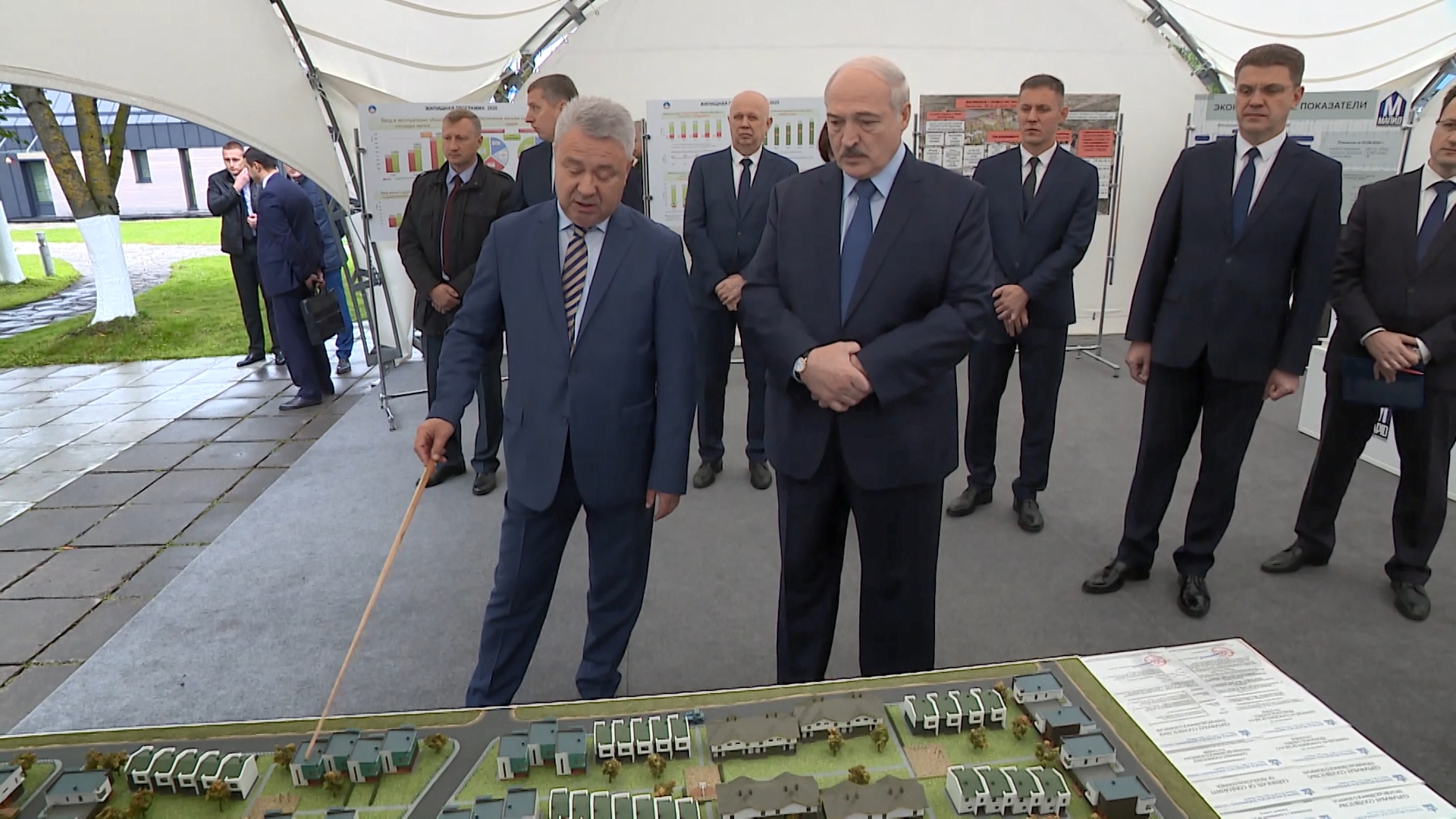 Lukashenko demands to actively develop Minsk’s satellite towns