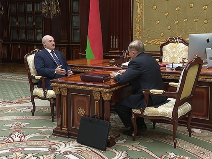 Лукашенко принял с докладом Виктора Шеймана