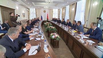 Перспективные направления сотрудничества Беларуси и Магаданской области обсудили в Доме правительства